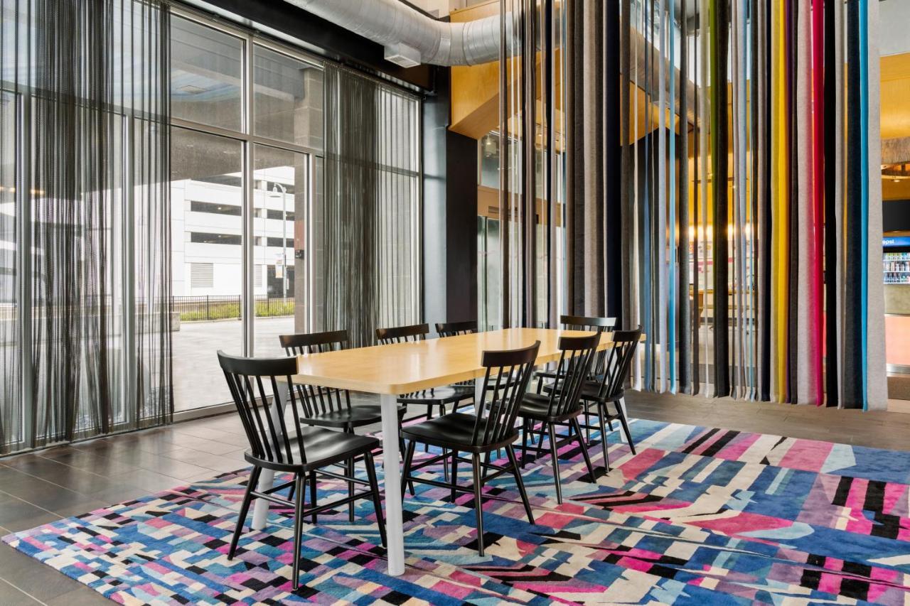 Aloft Chicago O'Hare Hotel Rosemont Exterior photo