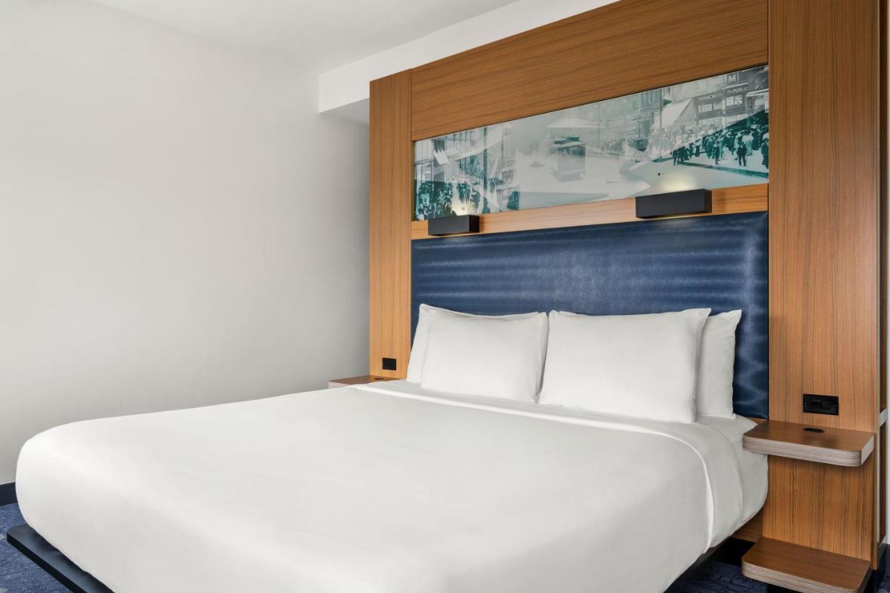 Aloft Chicago O'Hare Hotel Rosemont Exterior photo