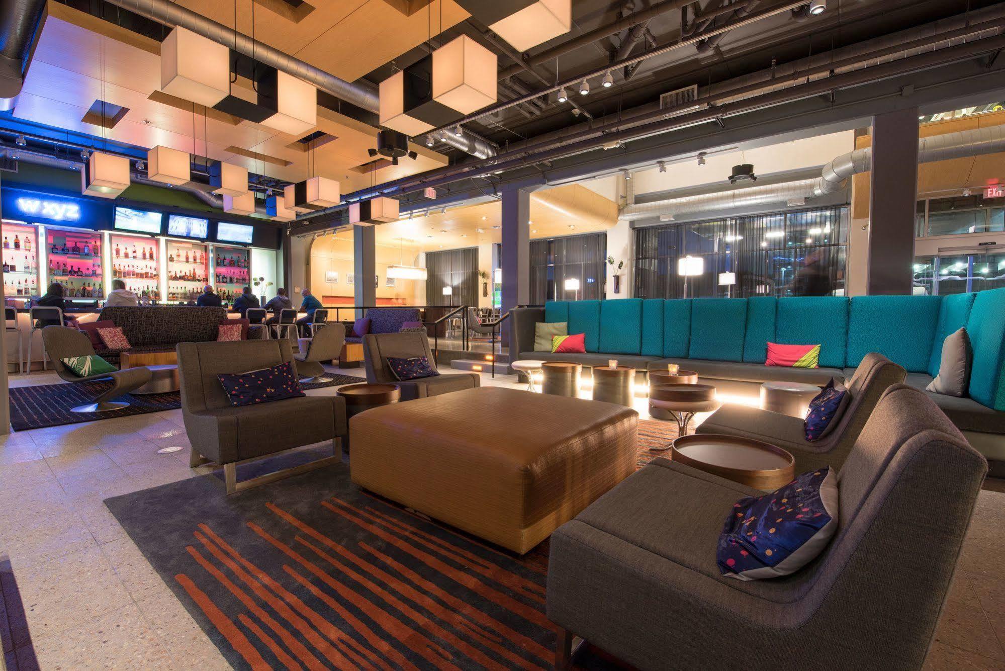 Aloft Chicago O'Hare Hotel Rosemont Exterior photo