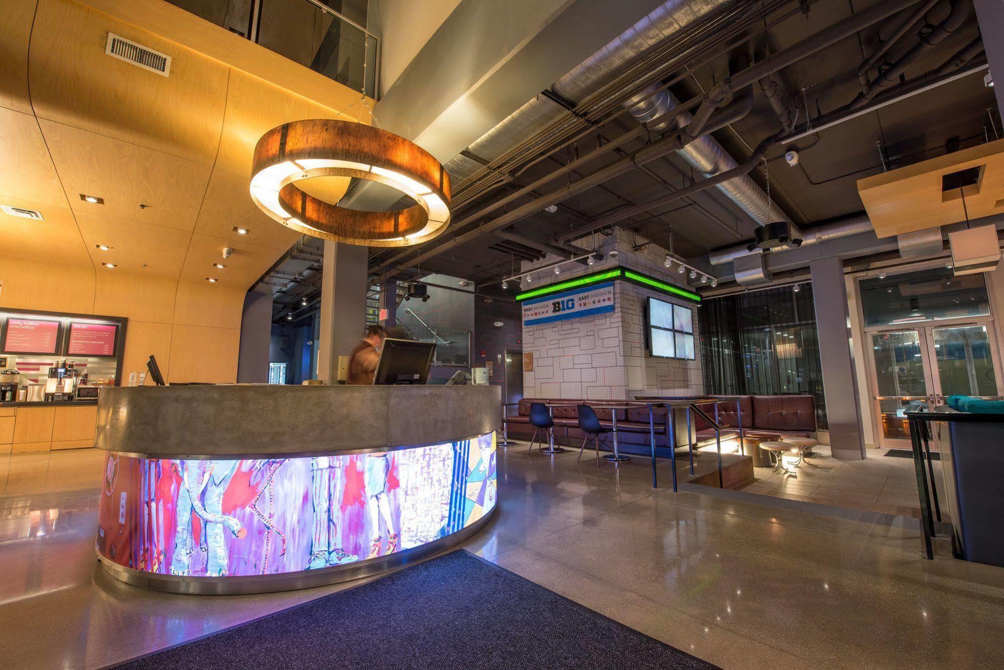 Aloft Chicago O'Hare Hotel Rosemont Exterior photo