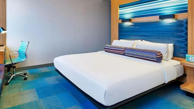 Aloft Chicago O'Hare Hotel Rosemont Exterior photo